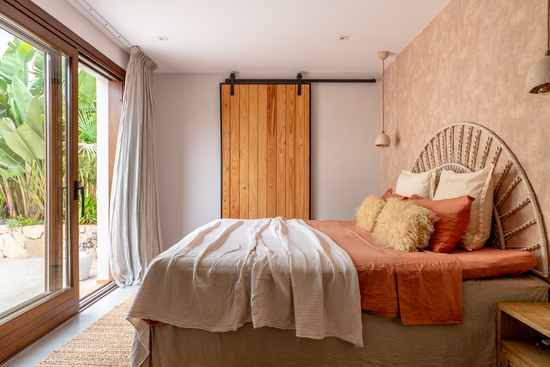 Resa Estates port des Torrent sale koop finca Ibiza bedroo 4.jpg